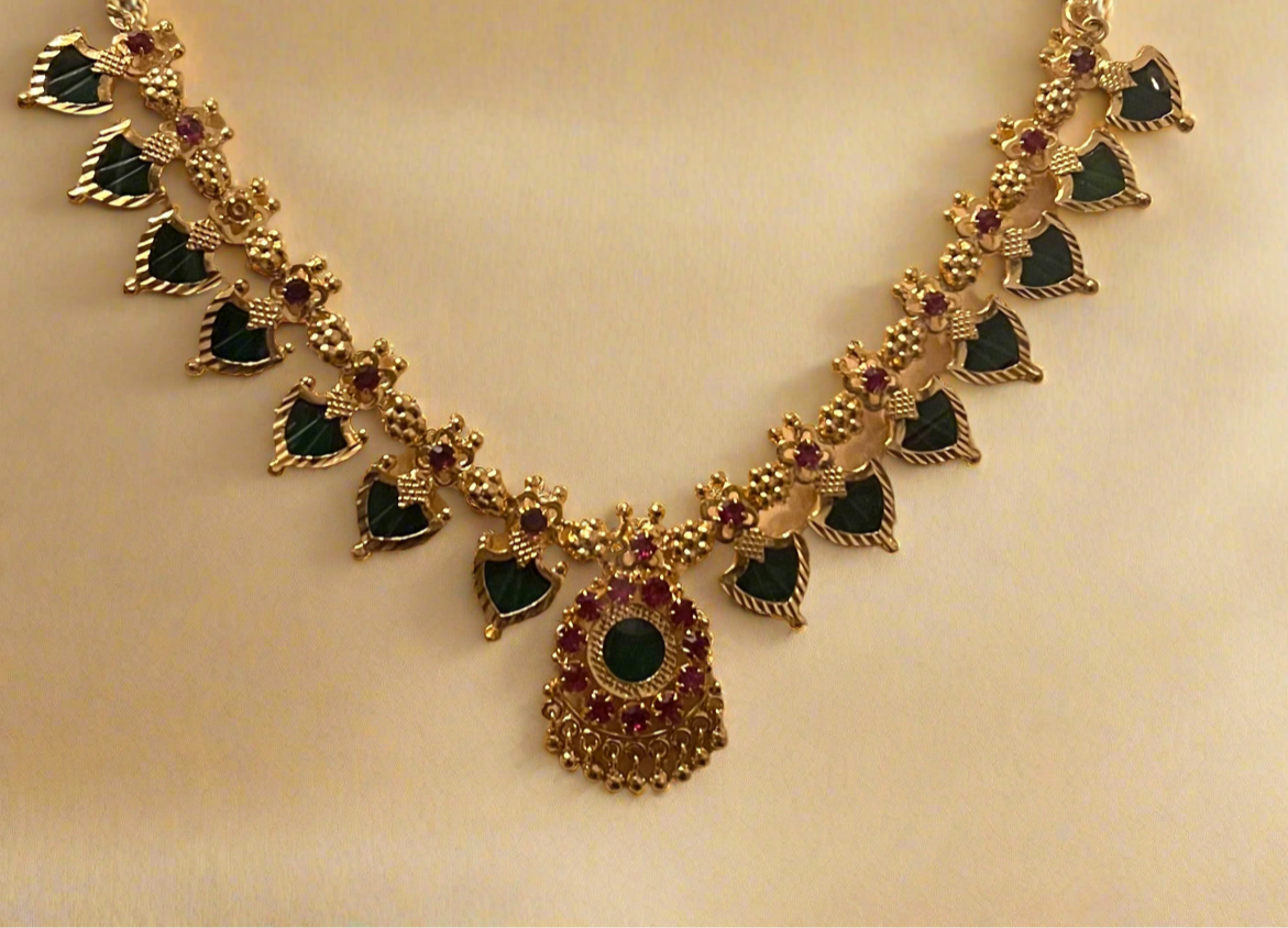 Evergreen Palakka Necklace