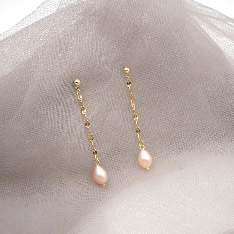 Rain drop - gold plated drop earrings with fresh water pearl drop