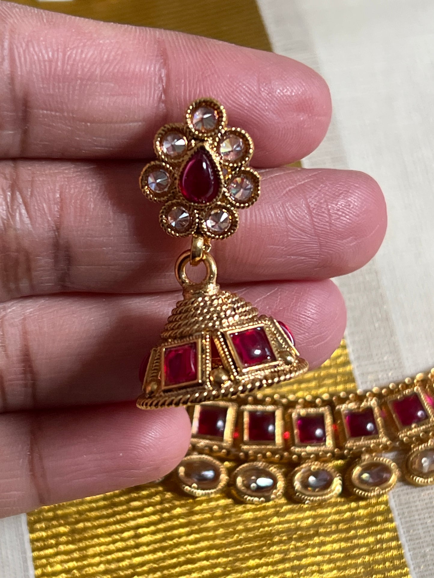 Swarna - Maroon Gold Kemp Necklace and earrings set