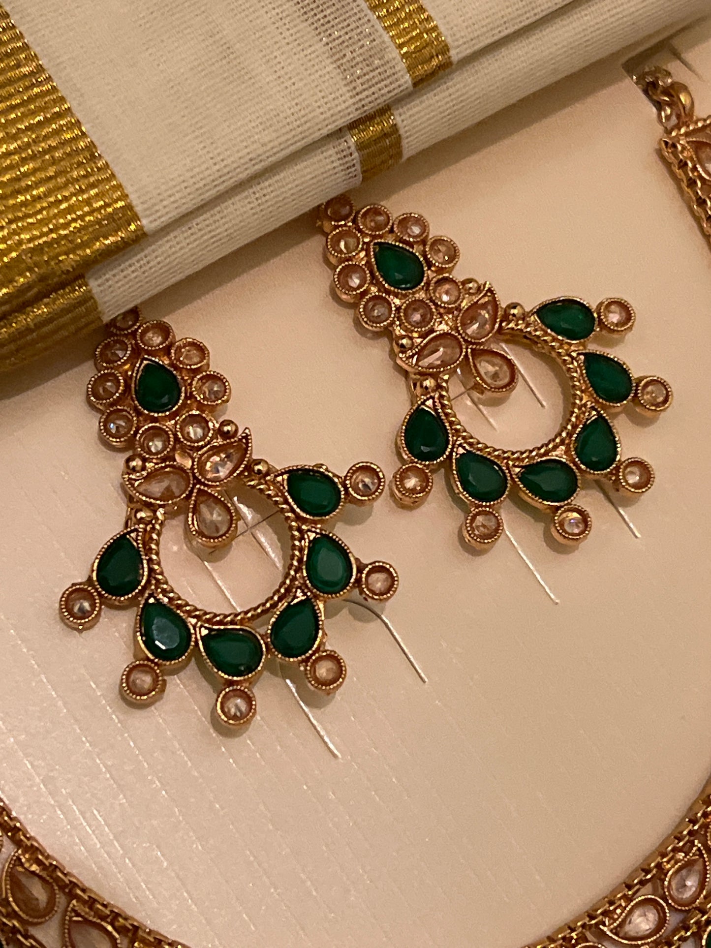 Bhama - Green & Golden Necklace and earrings
