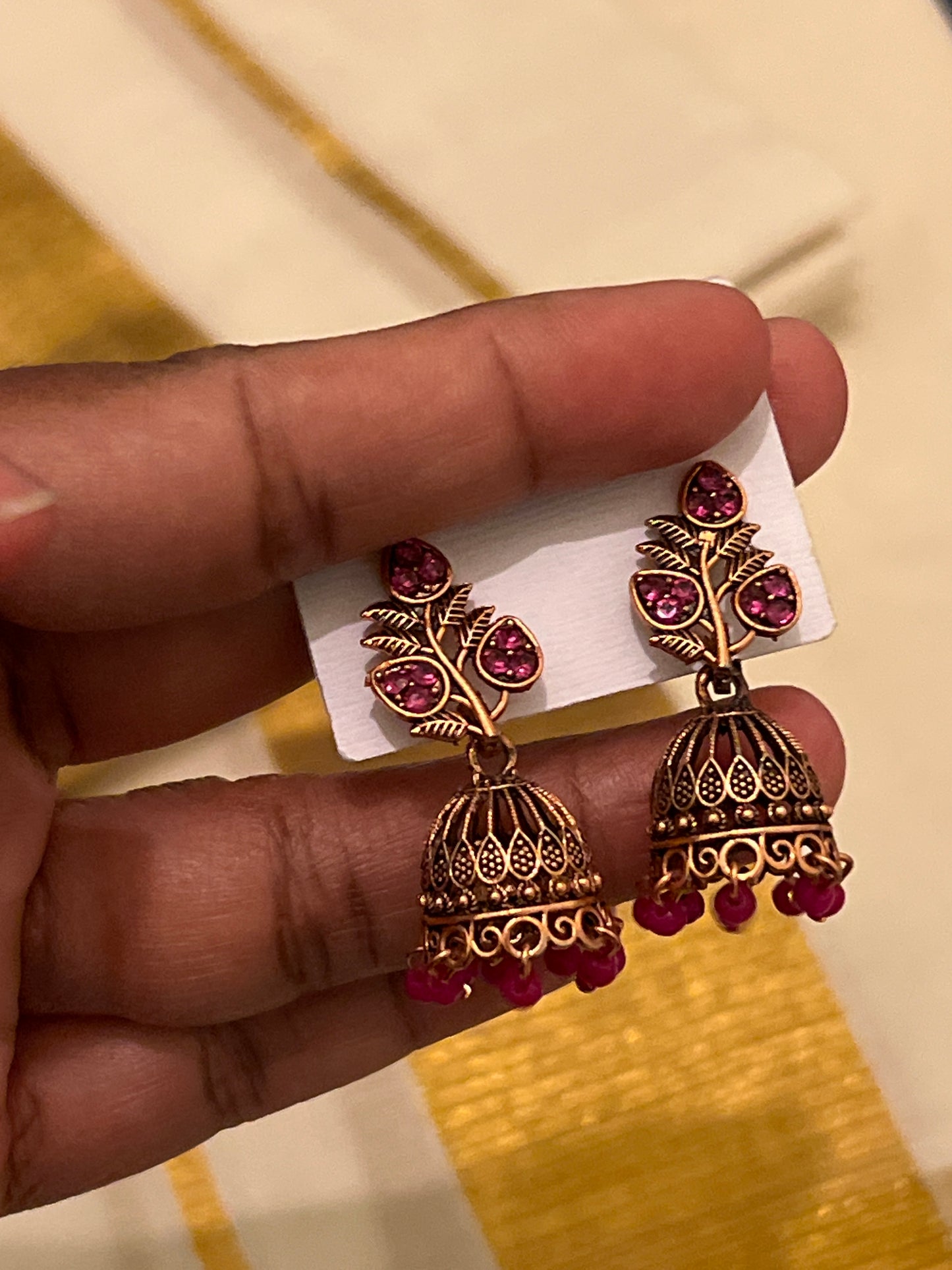 Keerthi - minimal Jhumkas