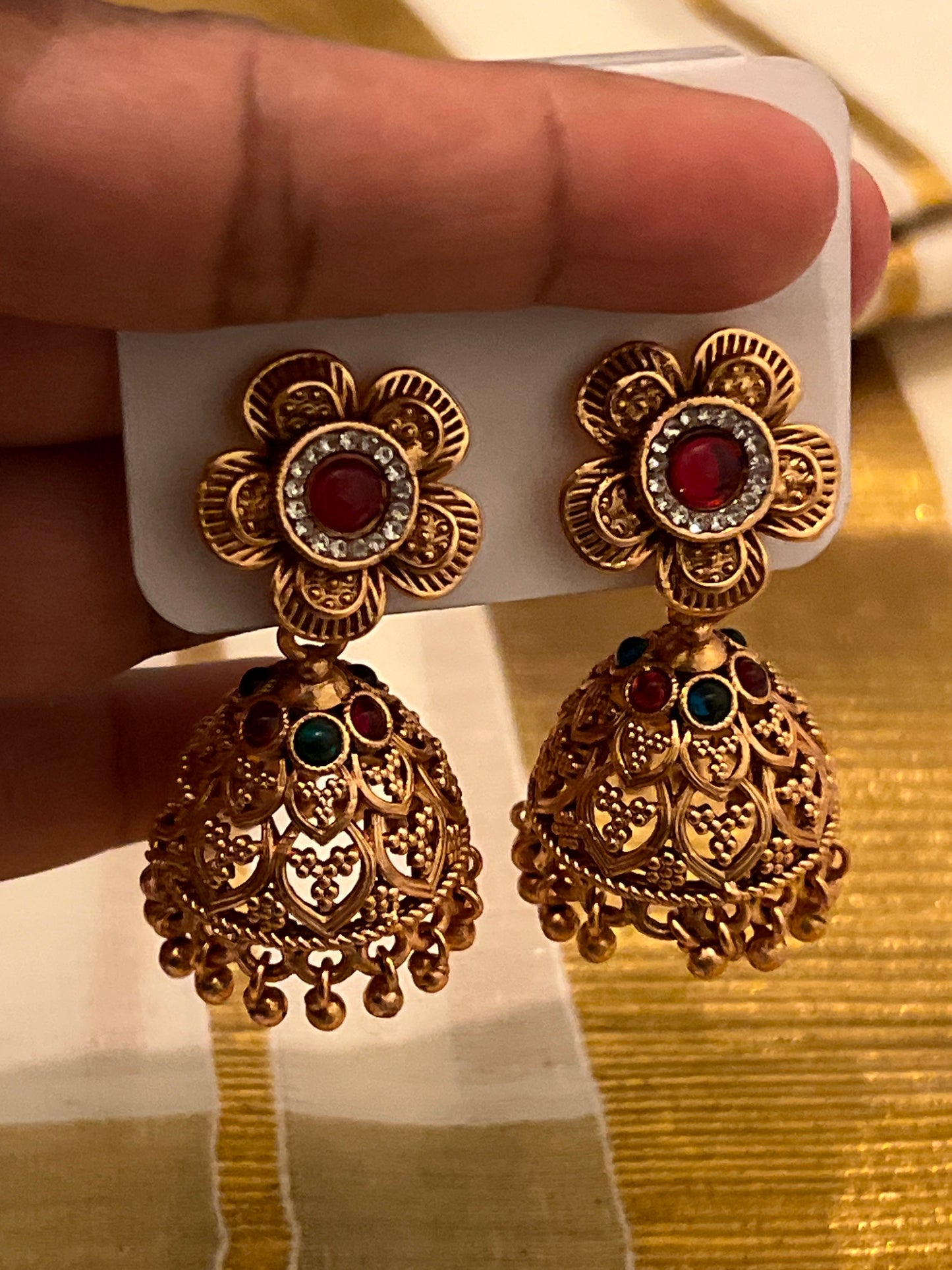 Radhika - floral Jhumka