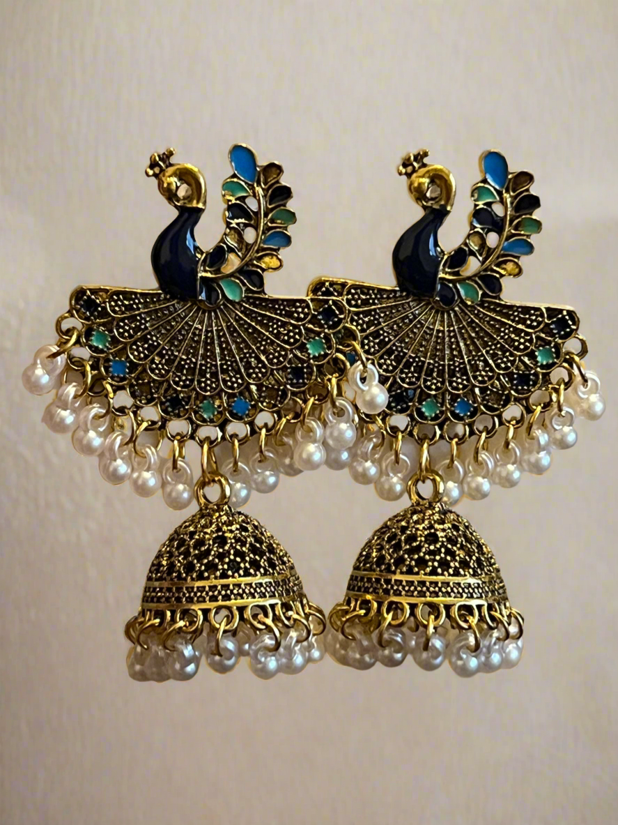 Mayuram - pair of earrings