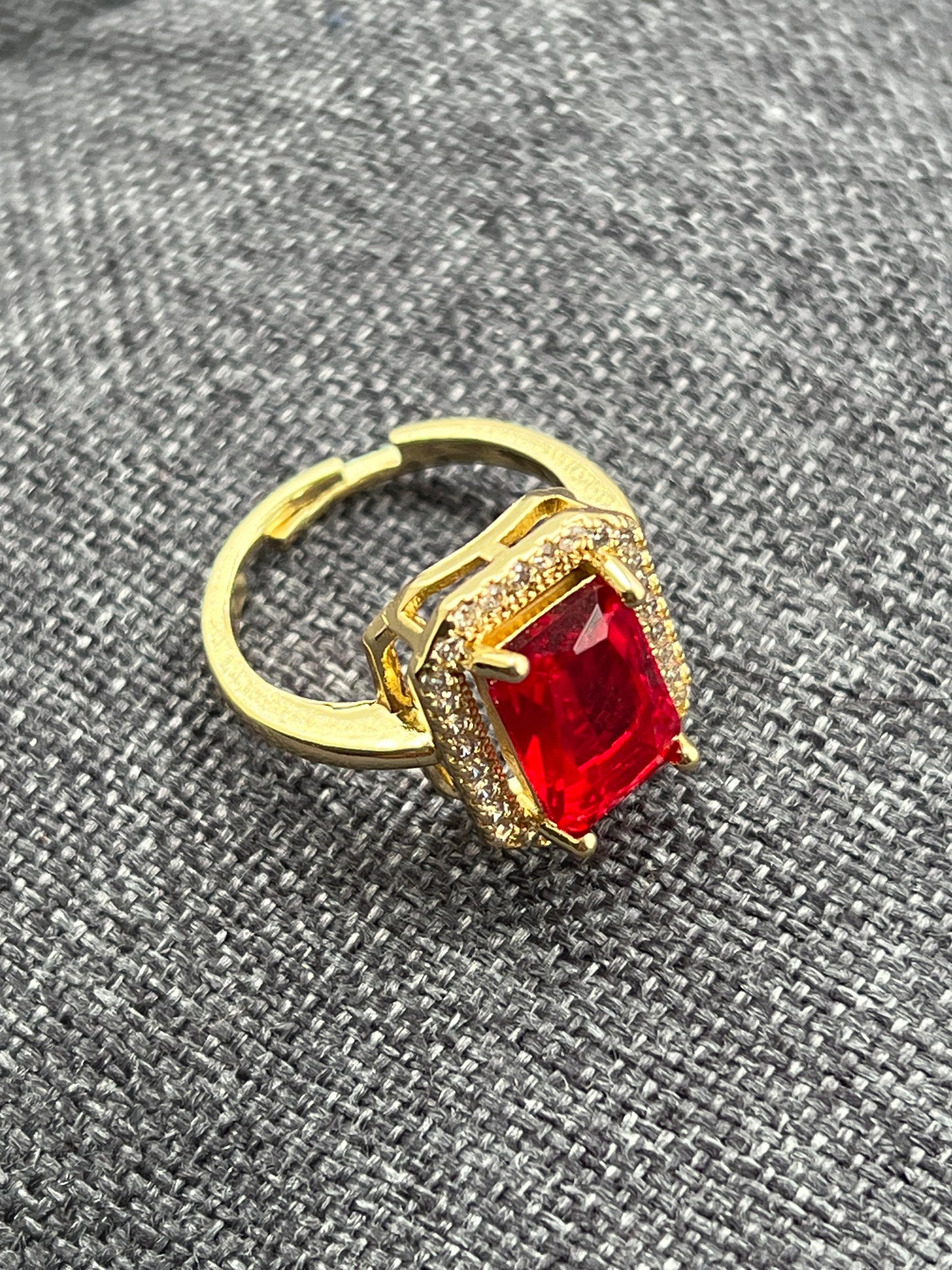 Ruby Bliss - set of earrings, free size ring and 18k gold plated necklace