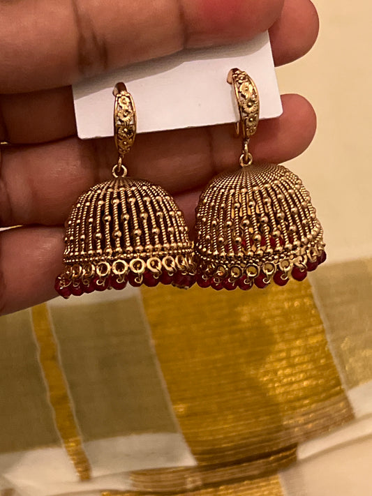 Nalini - hook Jhumka