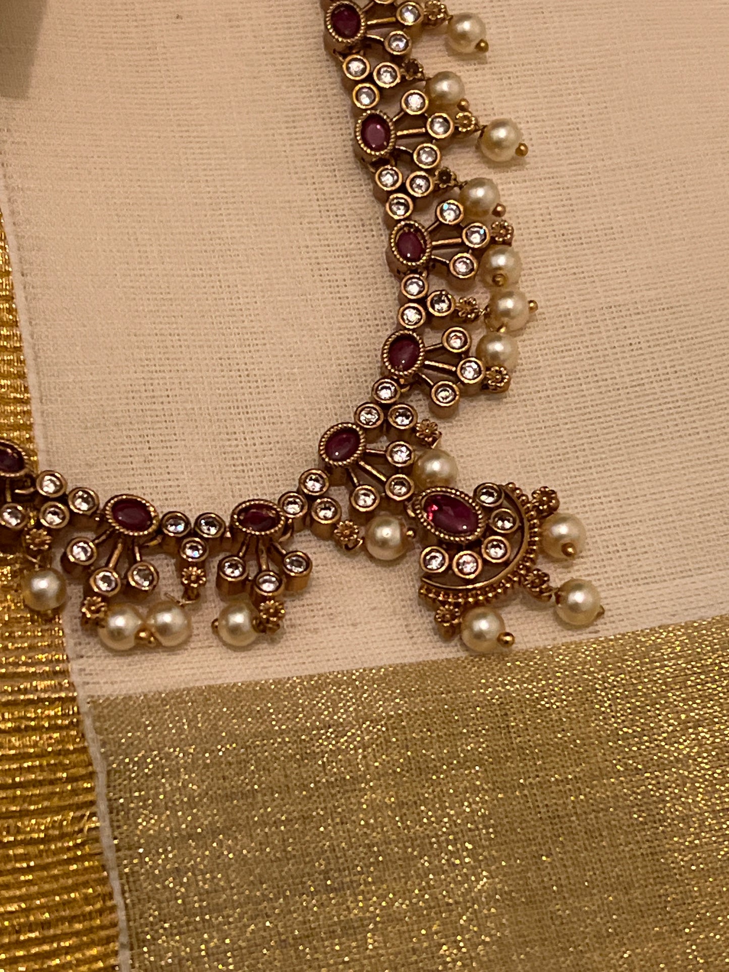 Alakanandha - pearl & stones Necklace Red
