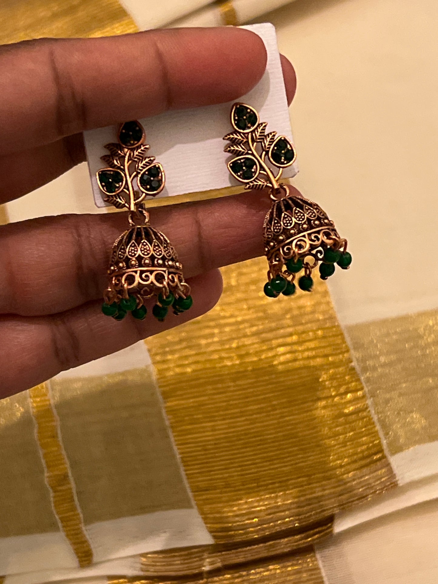 Keerthi - minimal Jhumkas