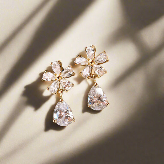 Jewel elegant & sweet  Women's drop earring